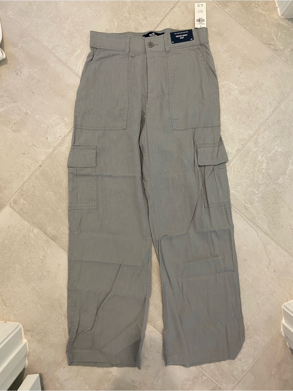 Hollister women's Light Gray Cargo Pants - Utility Style